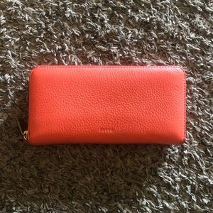 Fossil Zip Around Wallet **very gently used***